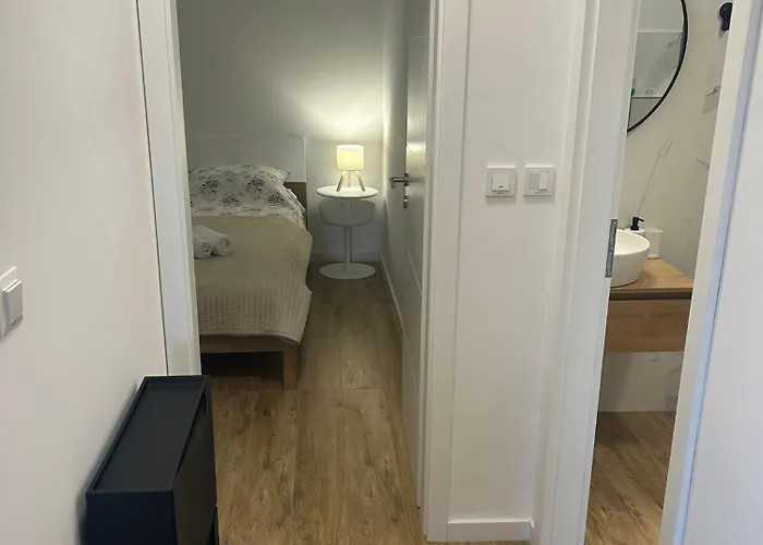 Pavla * Betina (Sibenik-Knin)